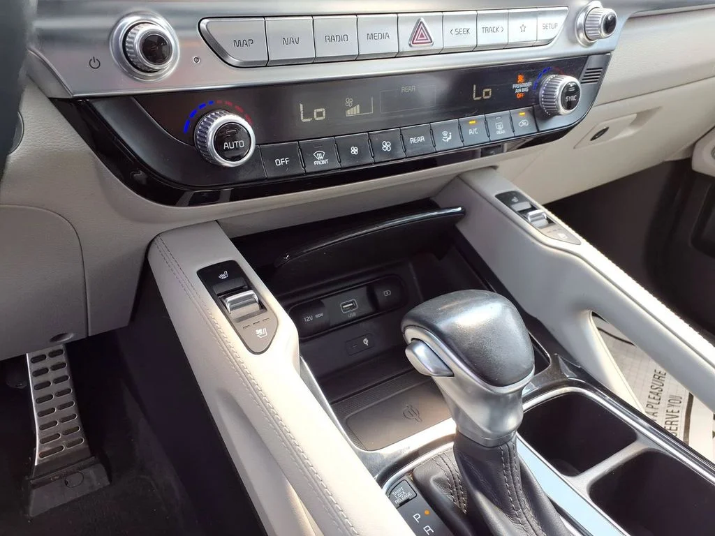 Used 2020 Gravity Gray Kia SX image 8