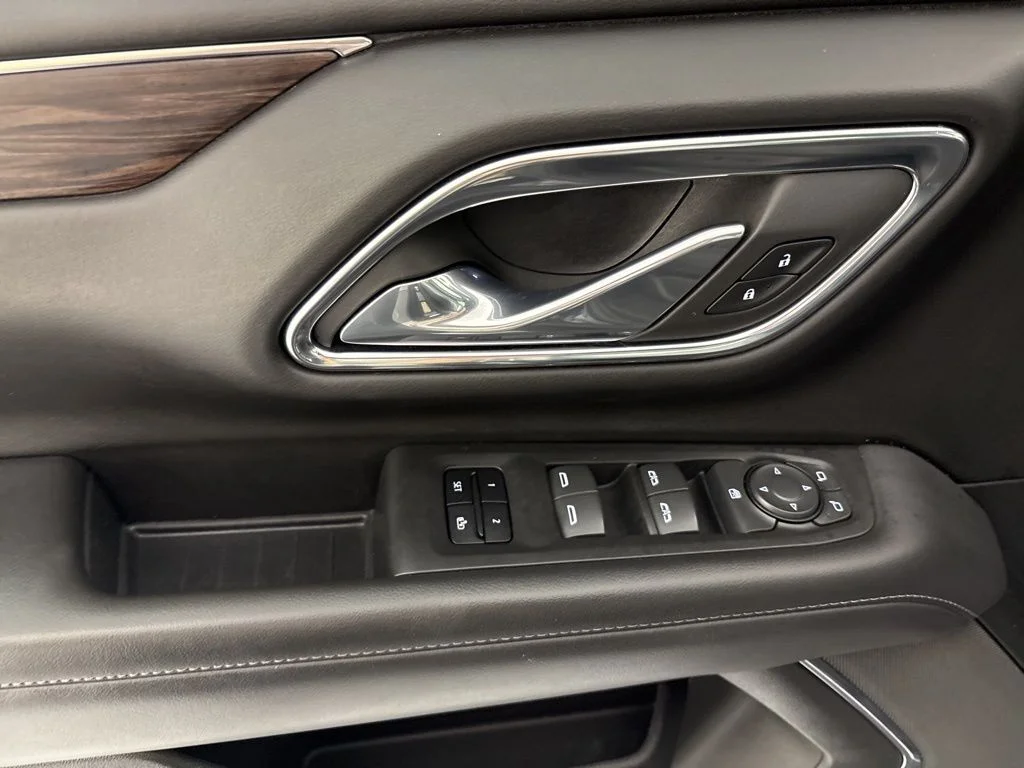 Used 2023 Gray Chevrolet LT image 33