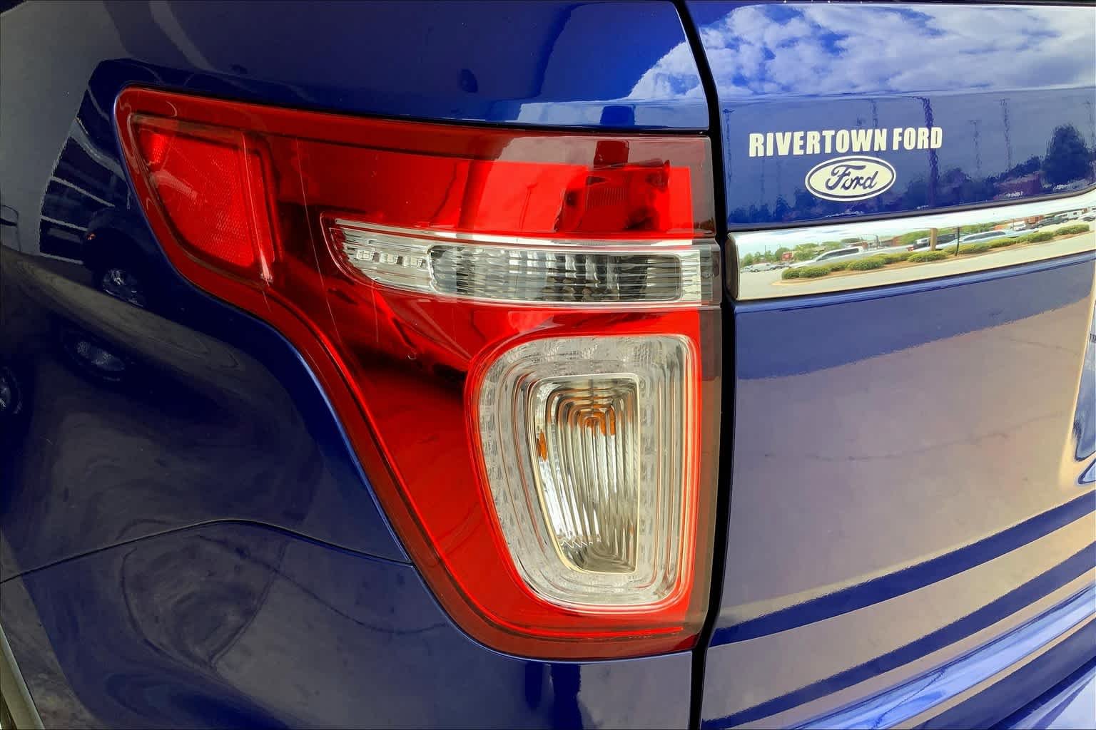 Used 2015 Deep Impact Blue Metallic Ford Base image 30