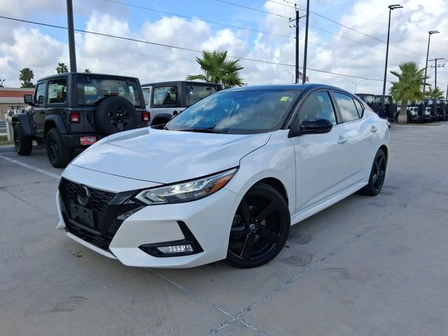 Used 2023 White Nissan SR image 3