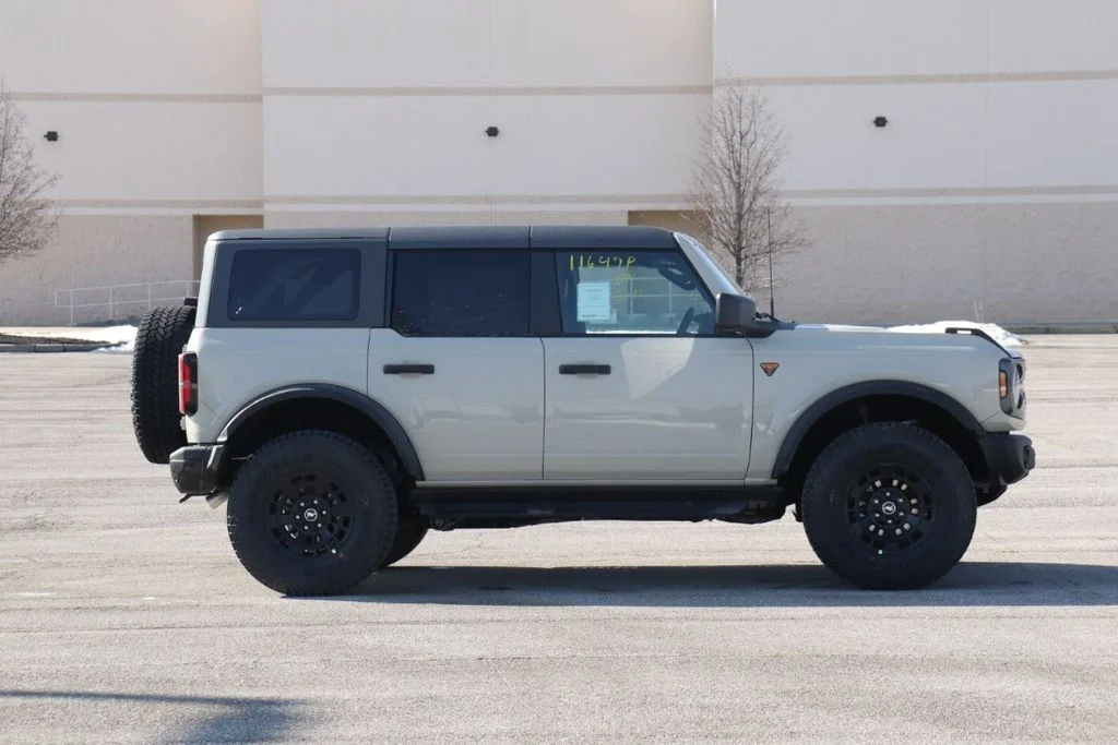 New 2026 Beige Ford Badlands image 9