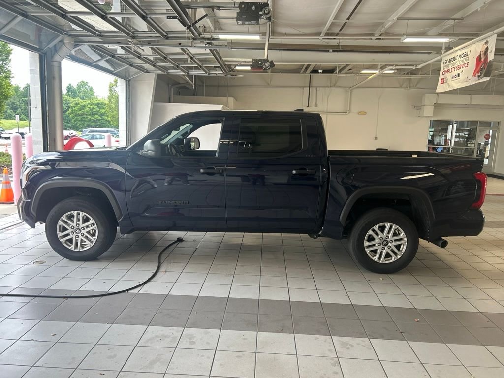 Used 2025  Toyota SR5 image 4