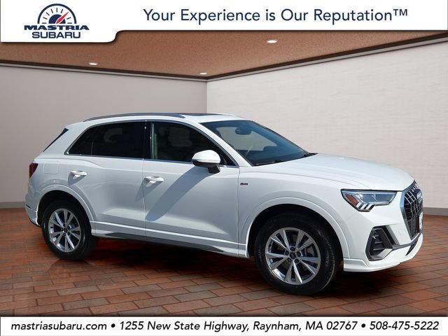 2025 Audi Q3 45 TFSI S Line Premium quattro's photo