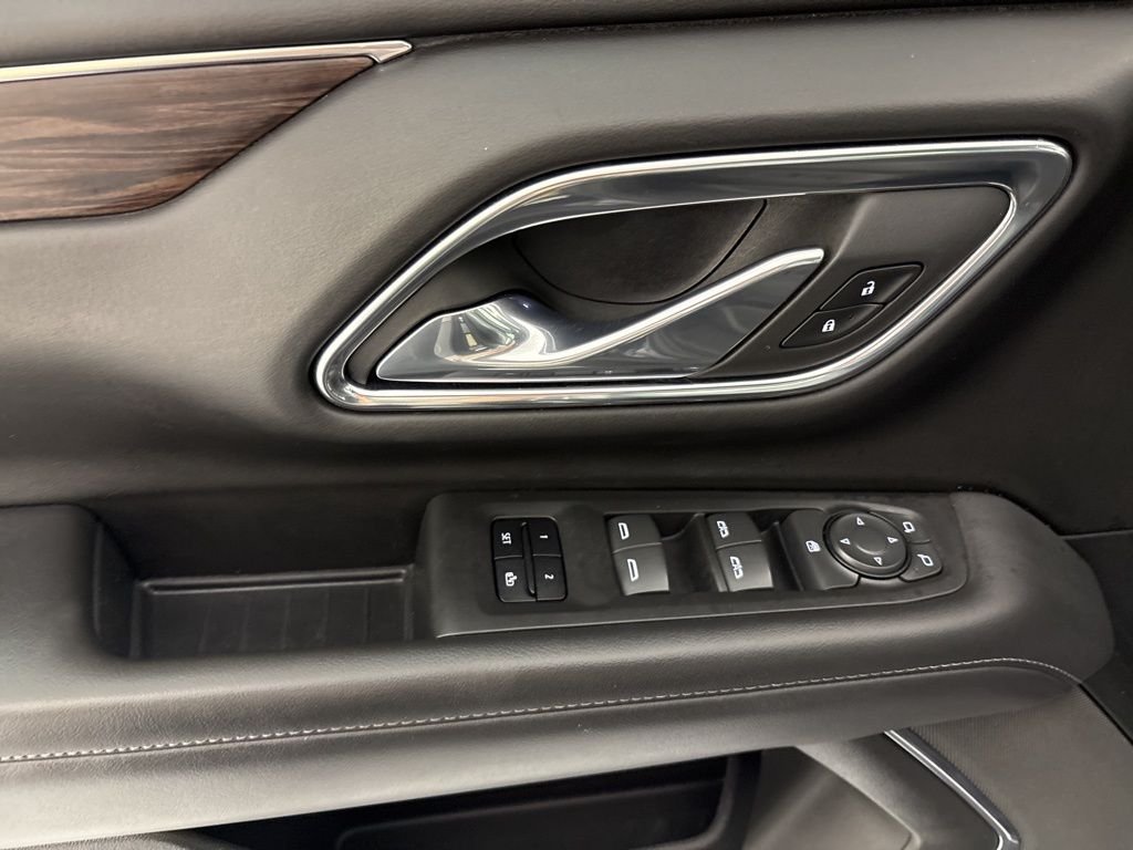Used 2023 Gray Chevrolet LT image 28