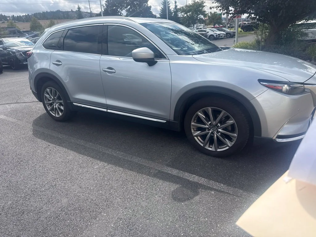 Used 2018 Silver Mazda Grand Touring image 2