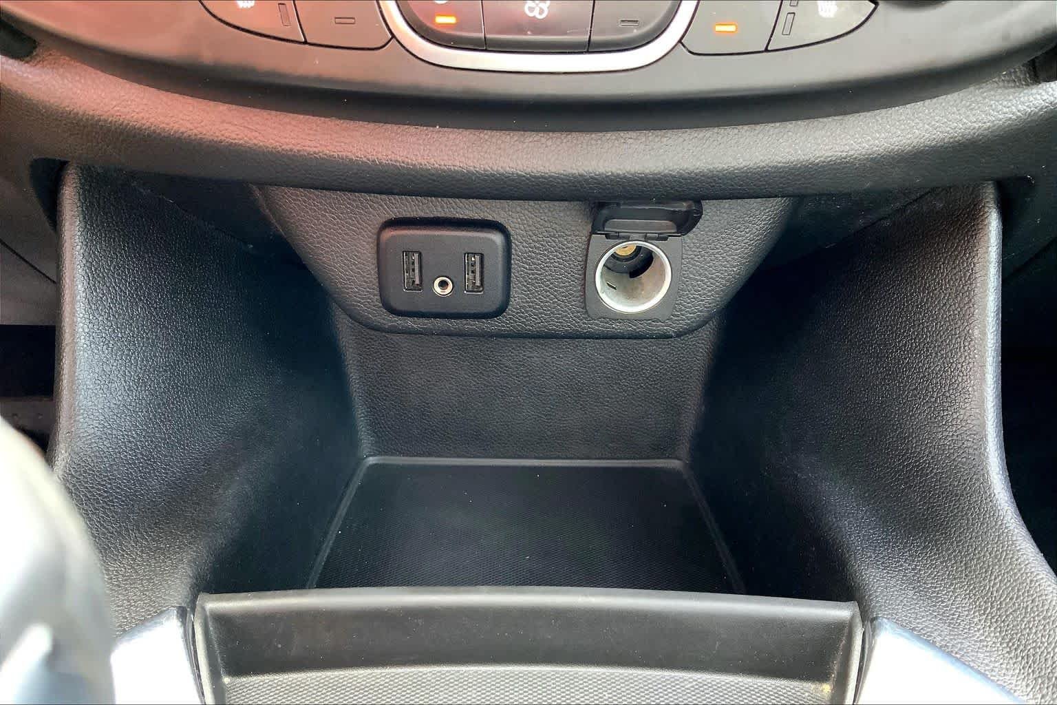 Used 2021 Mosaic Black Metallic Chevrolet LT Cloth image 34