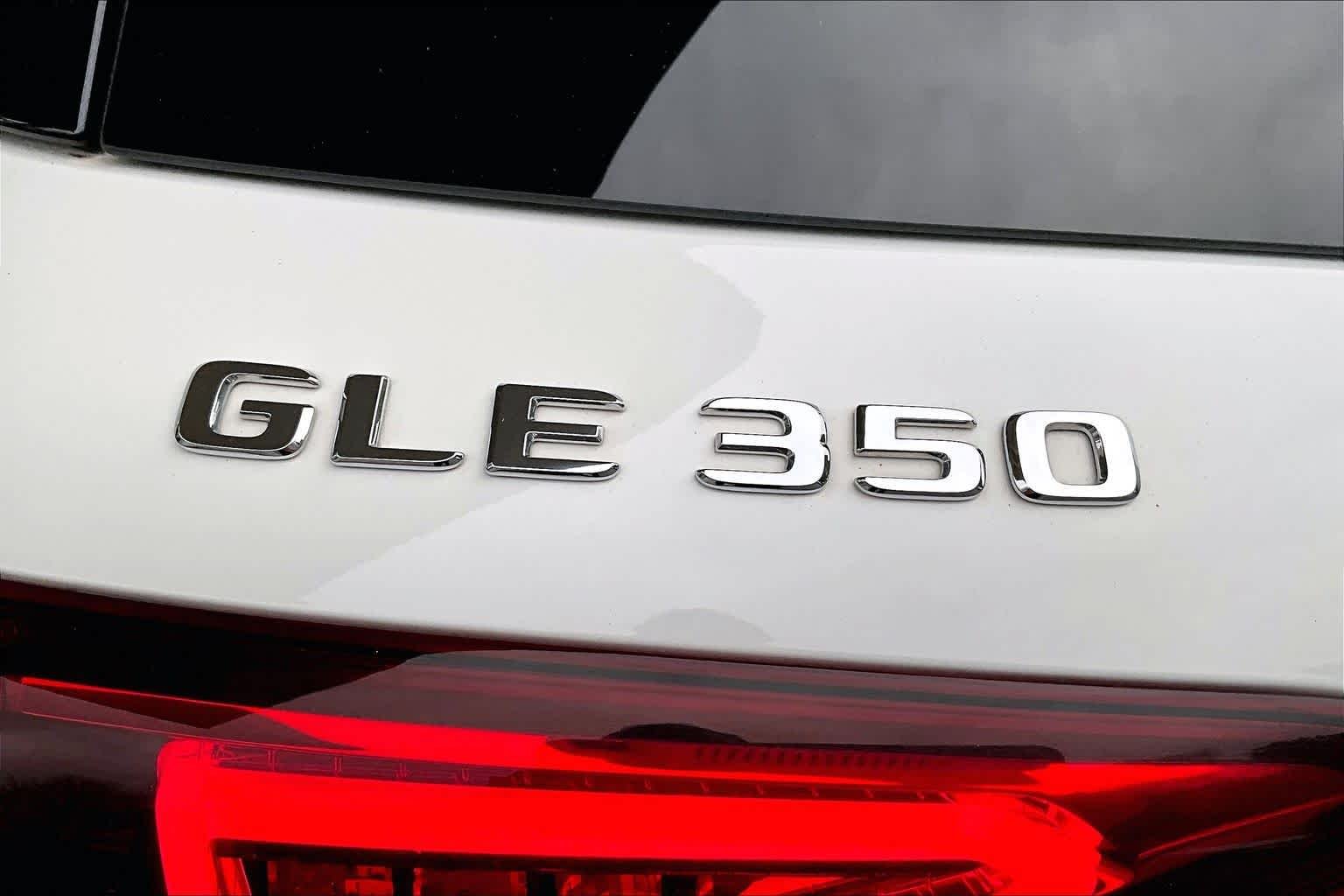 Used 2021 Polar White Mercedes-Benz GLE 350 image 31