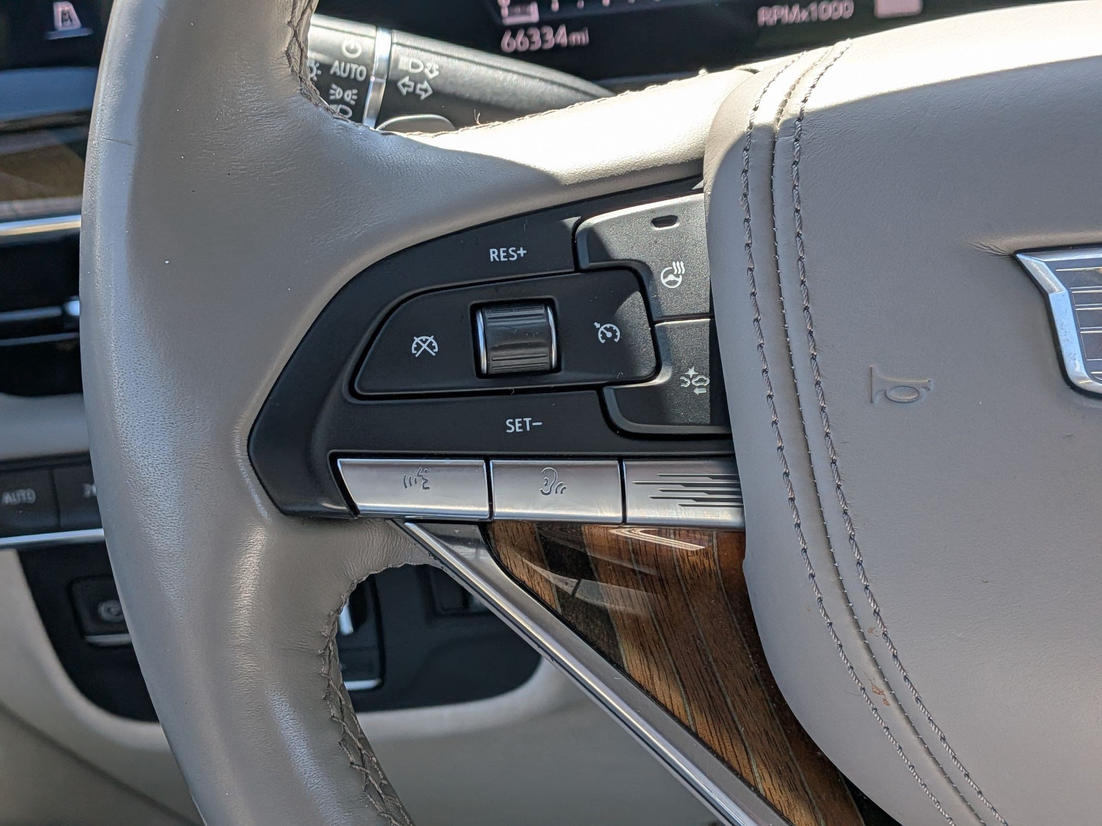 Used 2021 Sandstone Metallic Cadillac Premium Luxury Platinum image 17