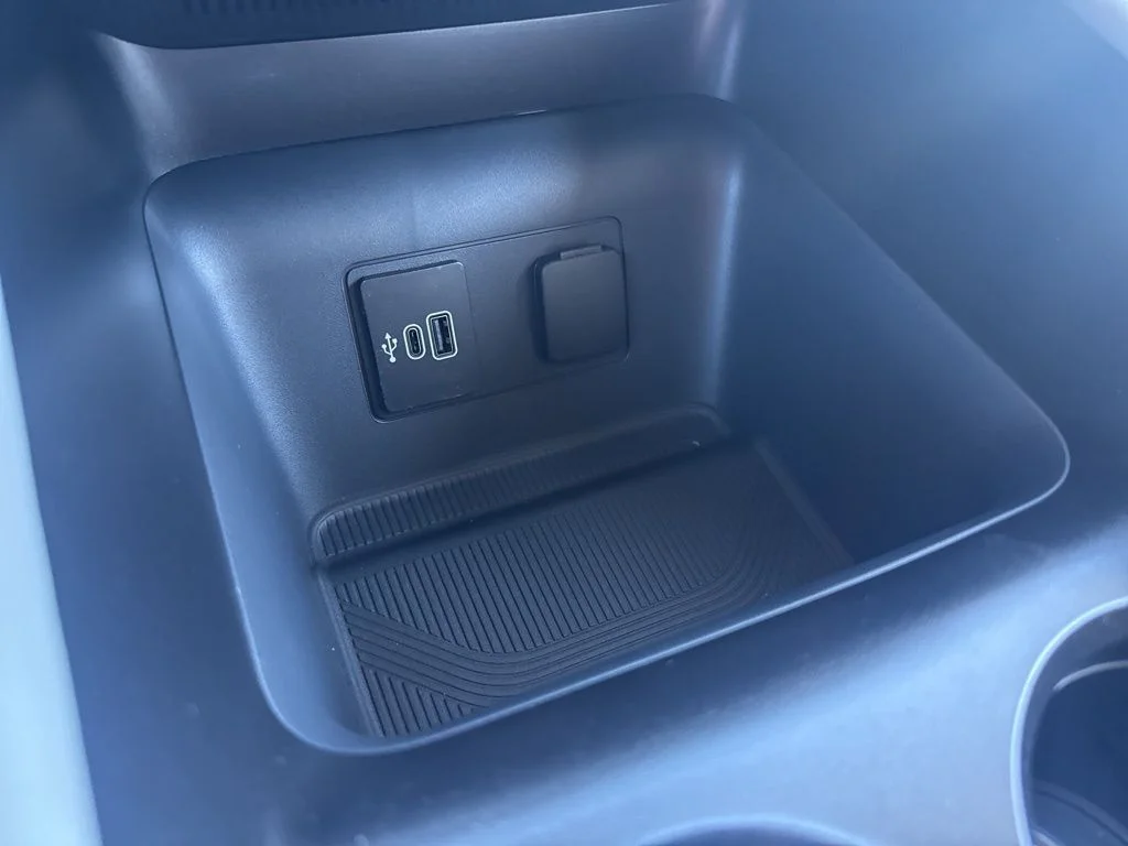 New 2026 Black Ford Active image 39