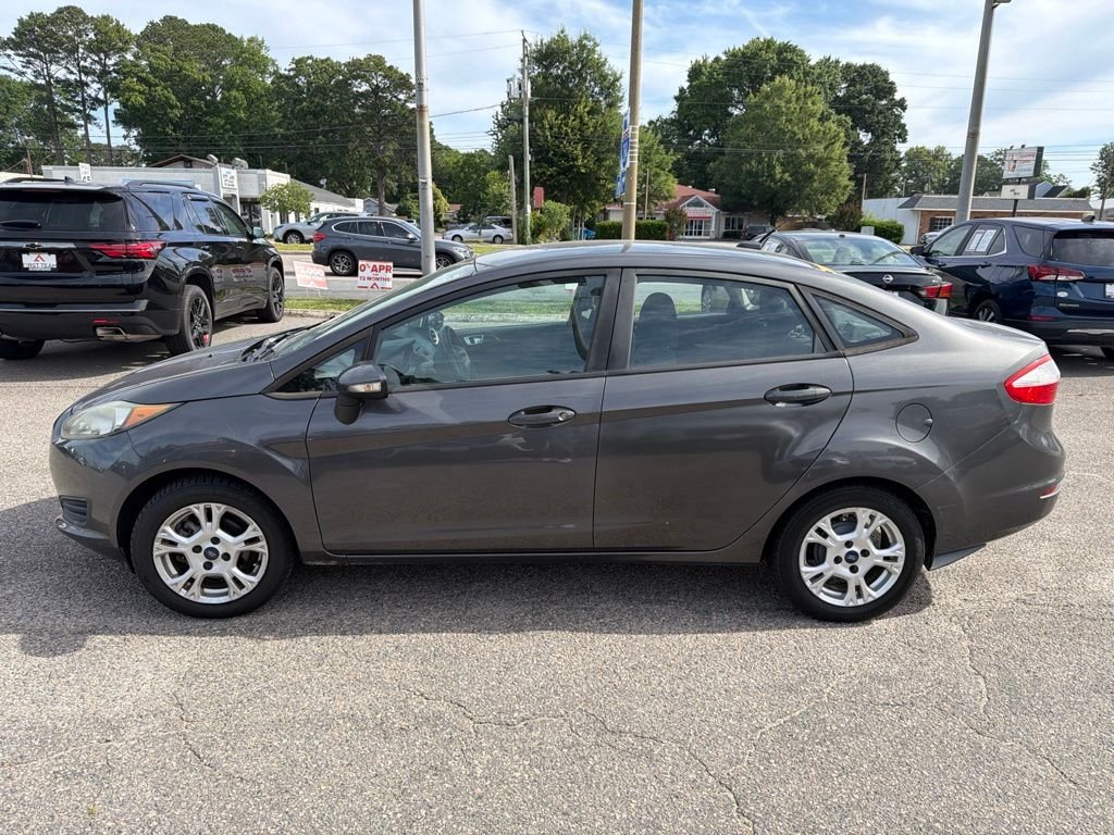 Used 2015 Ford Fiesta SE with VIN 3FADP4BJ3FM157818 for sale in Norfolk, VA