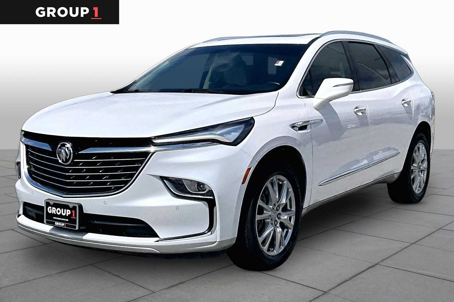 2023 Buick Enclave Essence