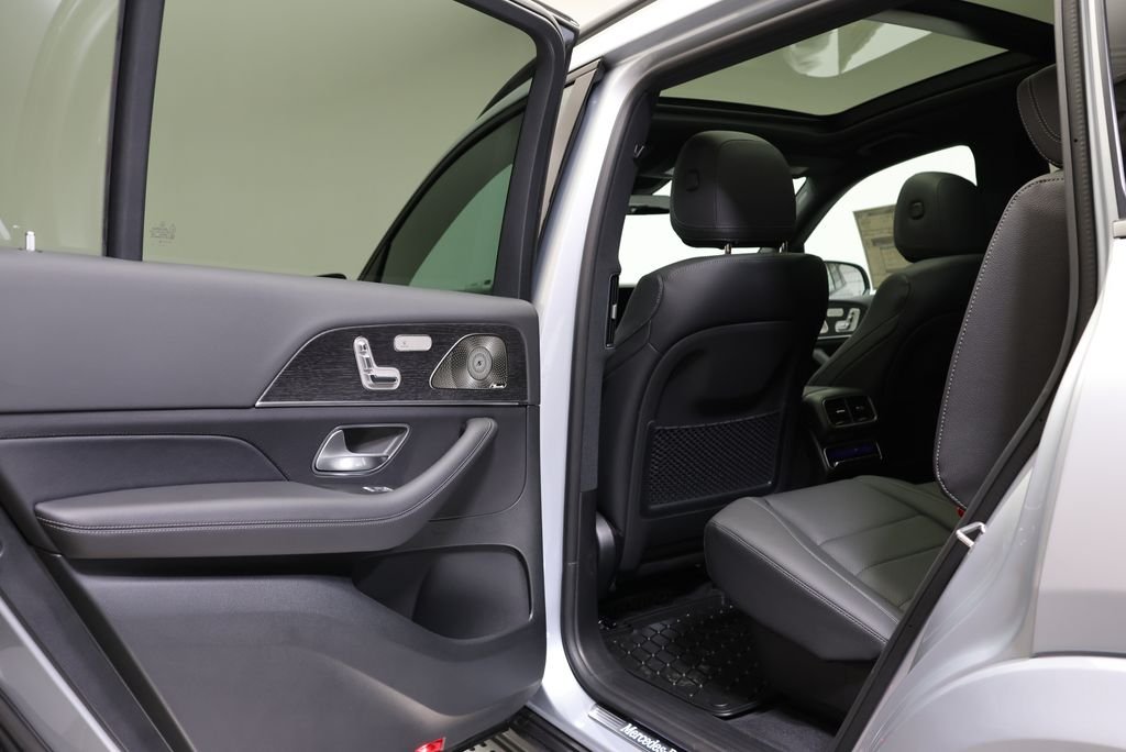 New 2026 Cirrus Silver Metallic Mercedes-Benz GLS 450 image 43