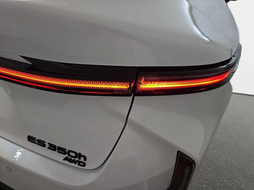 New 2026 Ultra White Lexus PREMIUM PLUS AWD image 31