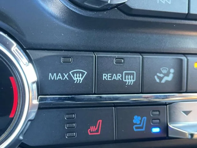 Certified Used 2022 White Ford Lariat image 29