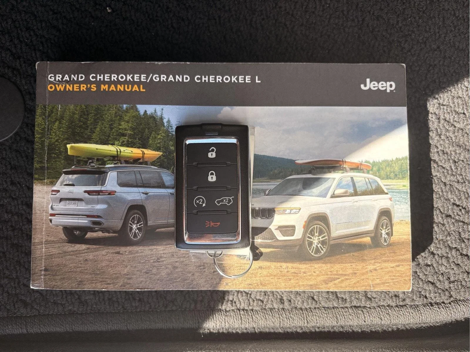 Used 2024 Bright White Clearcoat Jeep Summit image 22