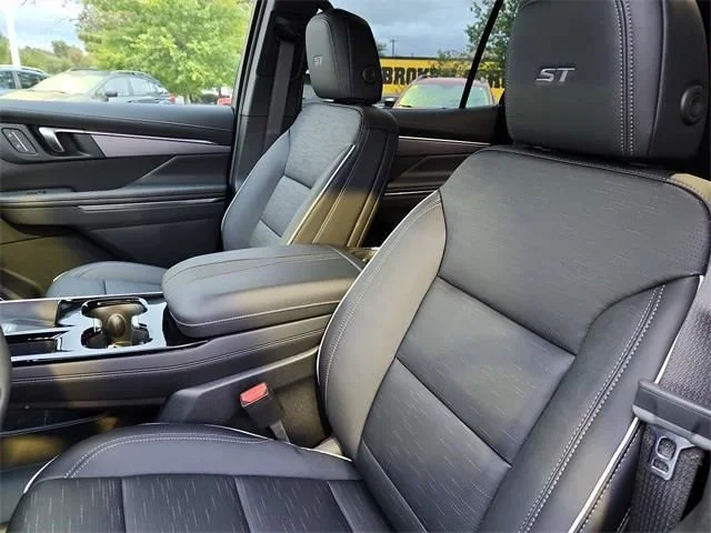 2026 Buick Enclave Sport Touring - Photo 14