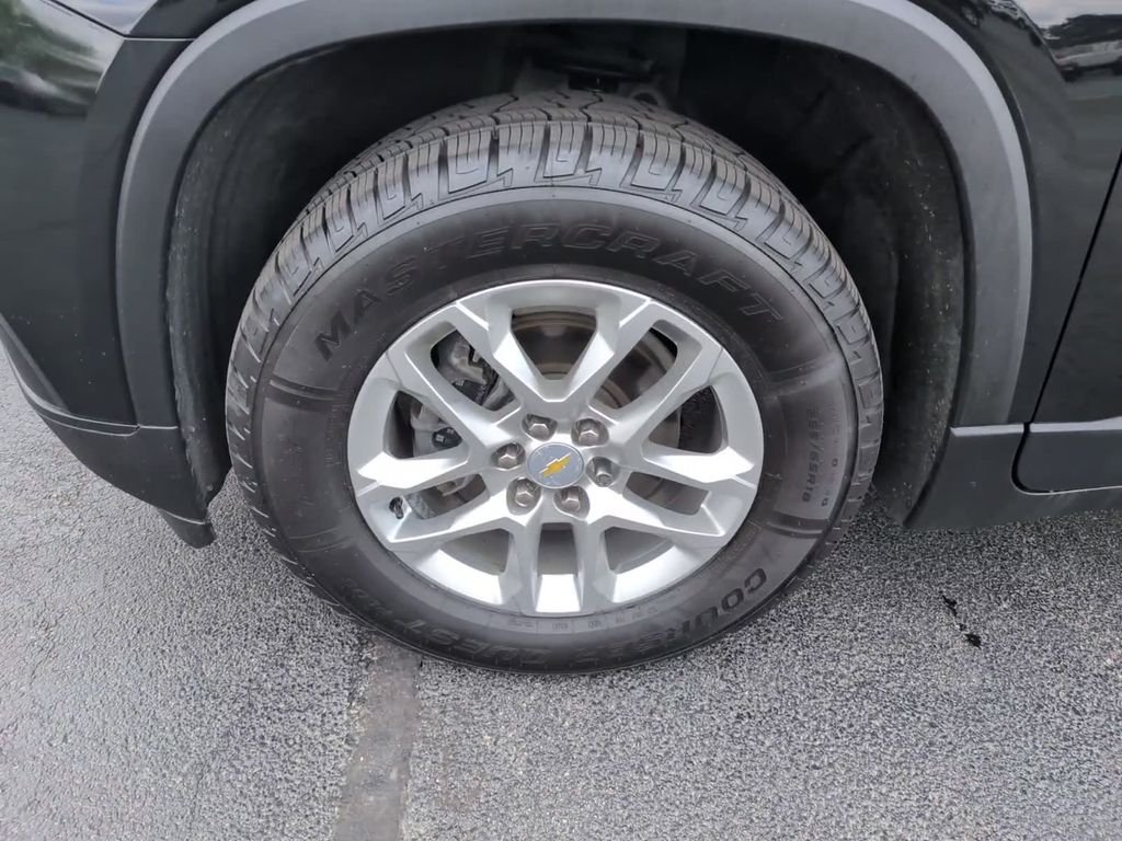 Used 2021 Black Chevrolet LS image 11