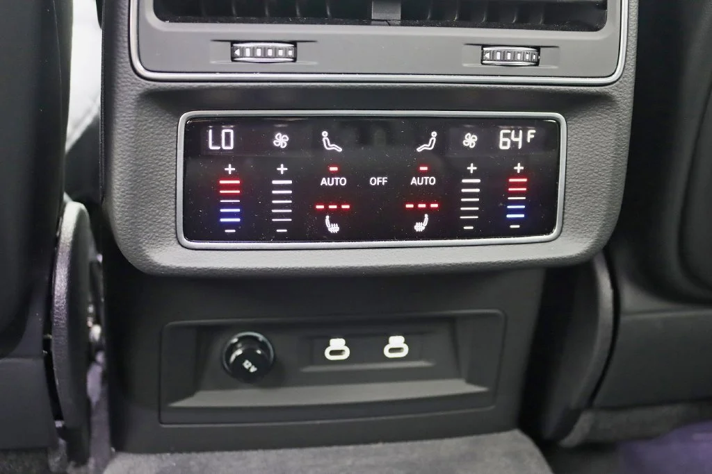 Used 2026 Black Audi 4.0T image 29