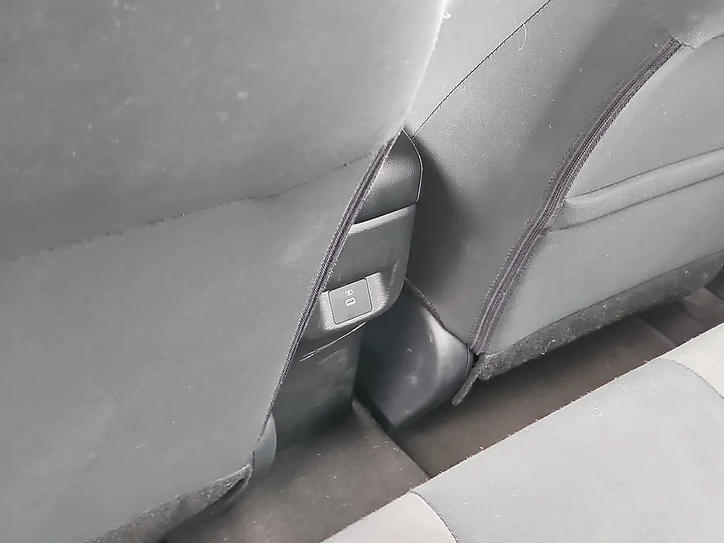 2024 Nissan Versa SR, photo 12 of 12