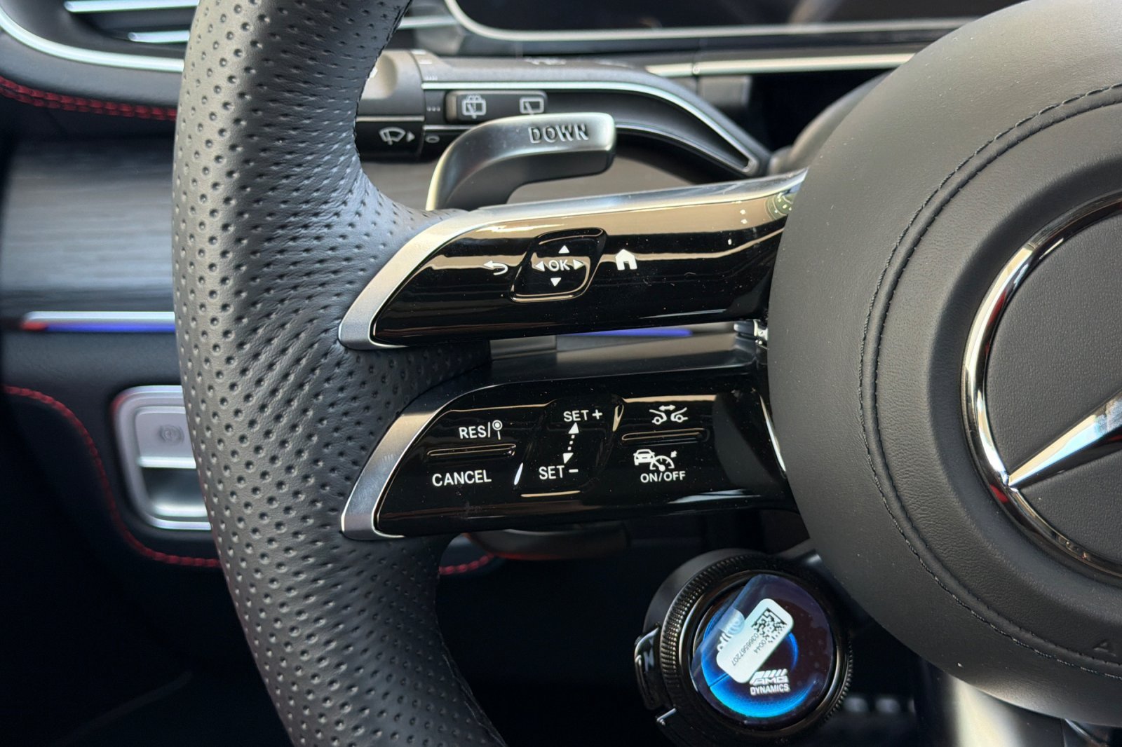 New 2026 Polar White Mercedes-Benz GLE 53 AMG® image 29