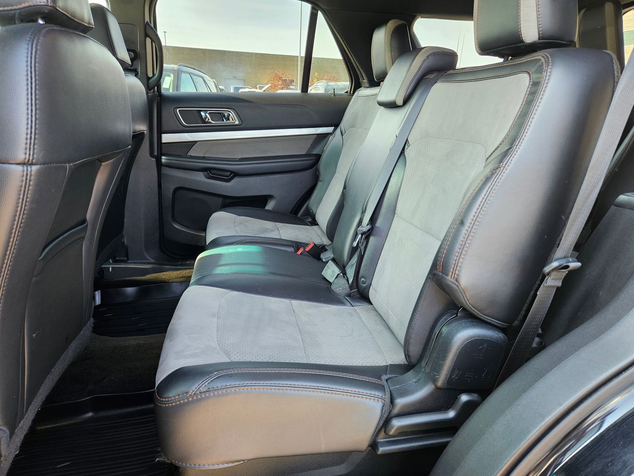 Used 2017 Shadow Black Ford XLT image 27