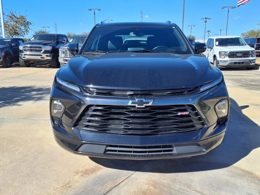 Used 2023 Black Chevrolet RS image 19