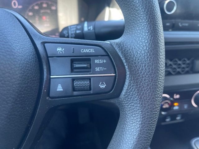 Used 2023 Silver Honda LX image 17