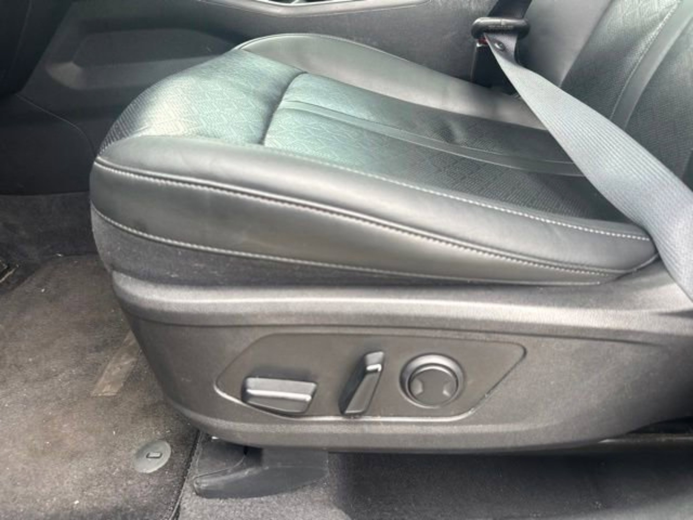 Used 2023 Ebony Black Kia S image 12
