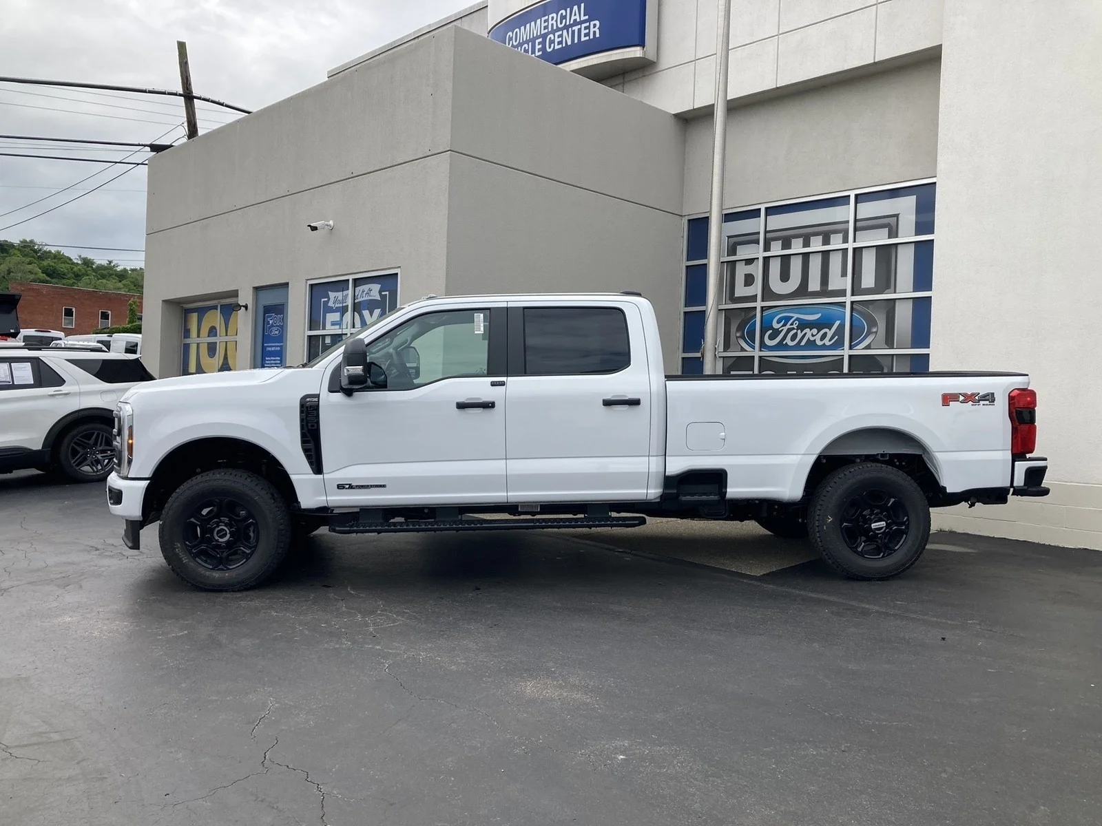 New 2026 Oxford White Ford F-350® XL image 4