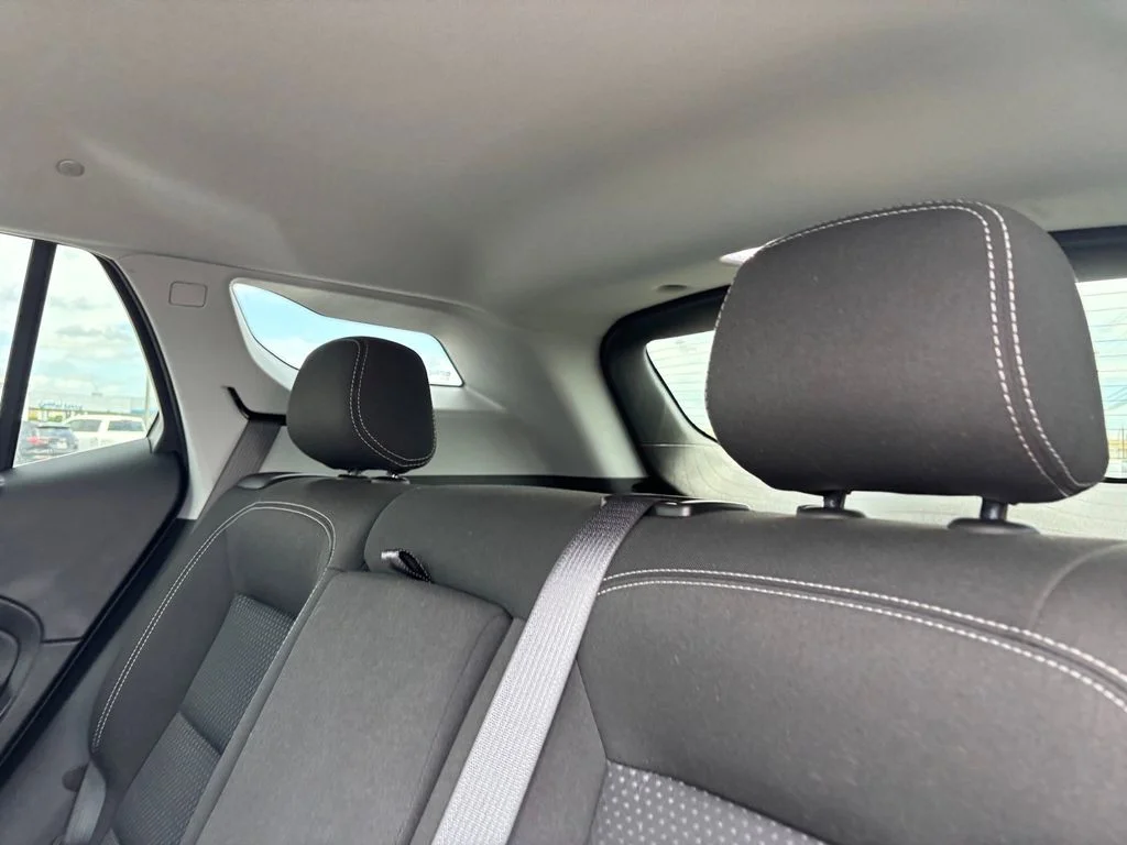 Used 2024  GMC SLE image 28