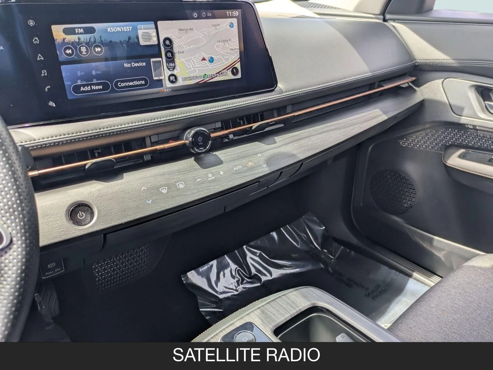 Used 2023 Boulder Gray Pearl/Black Diamond Pearl Nissan VENTURE+ image 17