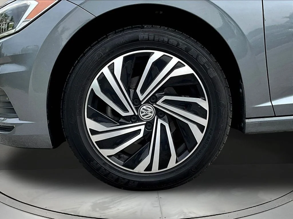Certified Used 2020 Gray Volkswagen SEL image 33