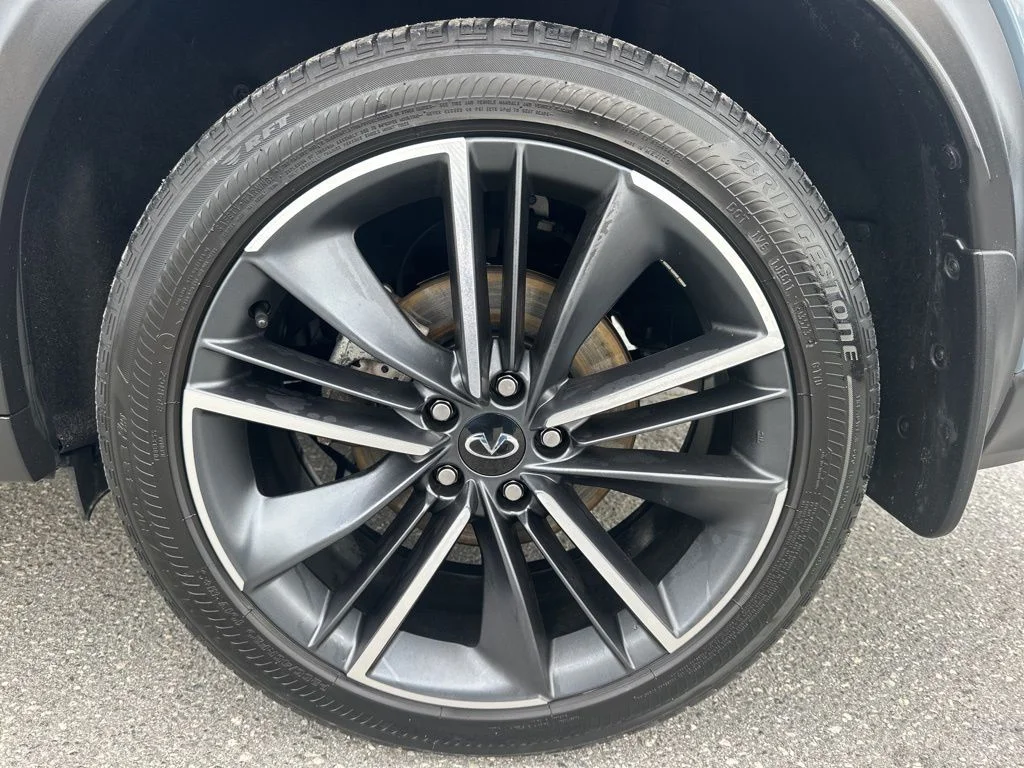 Used 2024 Gray INFINITI SPORT image 33