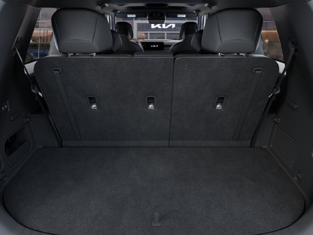 New 2027 Ivory Kia EX image 19