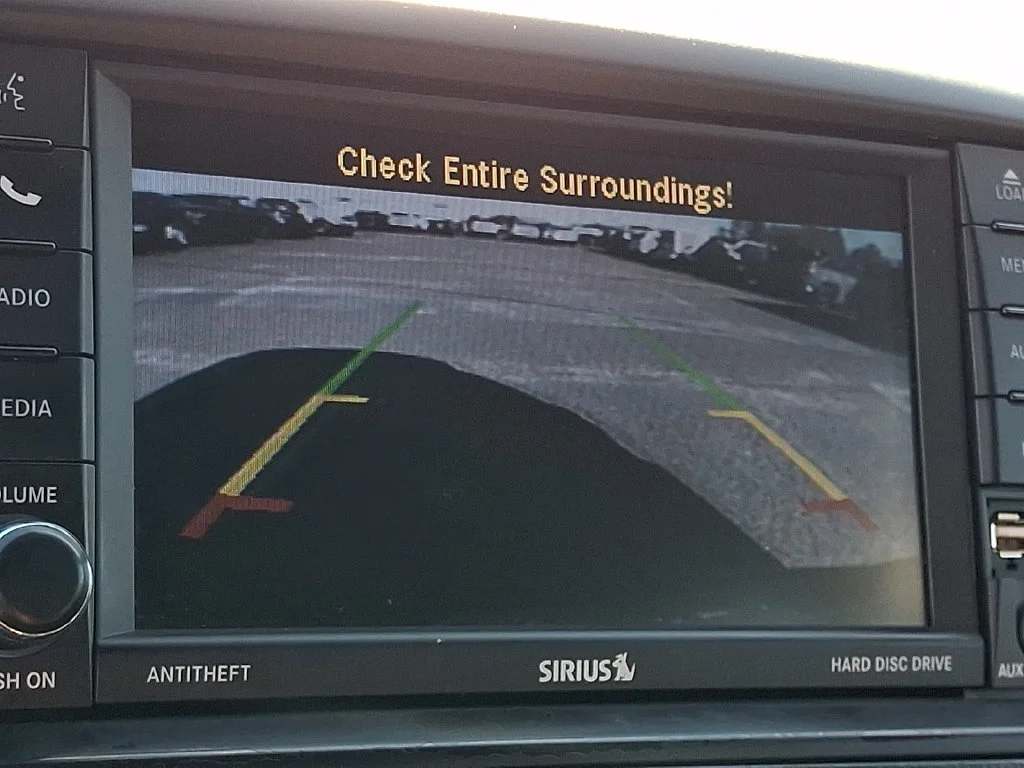 Used 2019 Red Dodge SXT image 25
