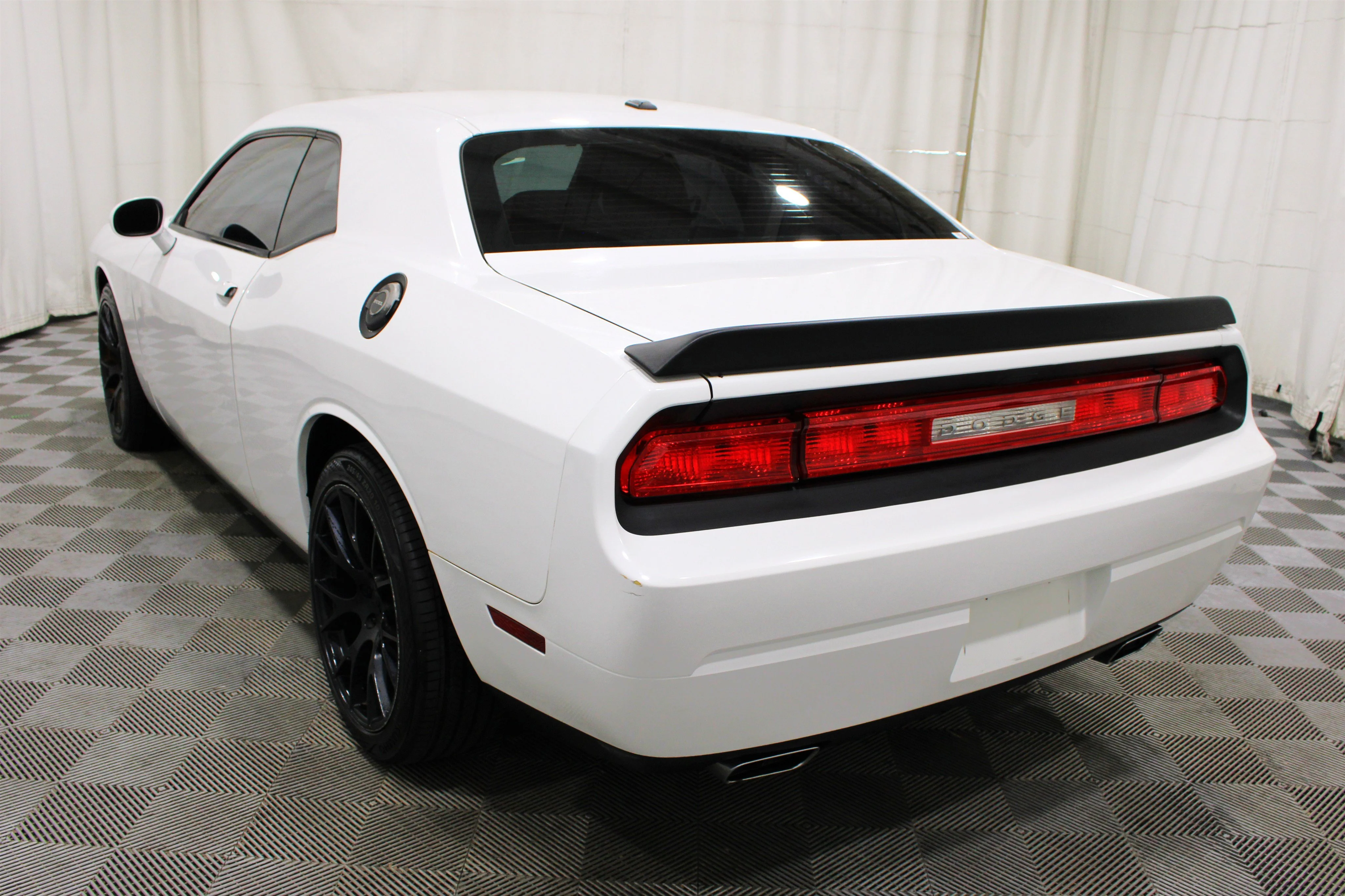 2014 Dodge Challenger SXT - Photo 24