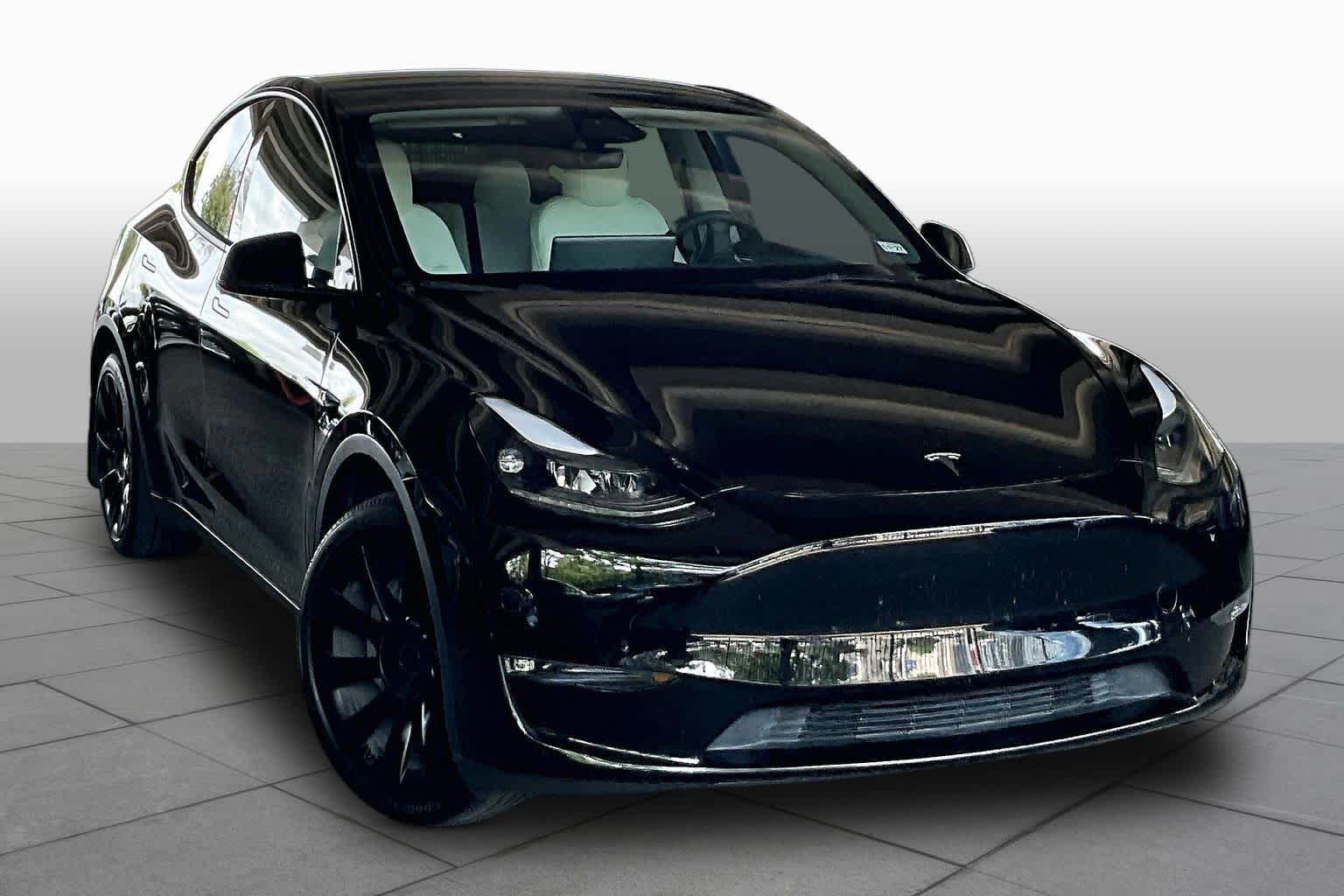 Used 2023 Tesla Model Y Long Range with VIN 7SAYGDEE7PF881448 for sale in Houston, TX
