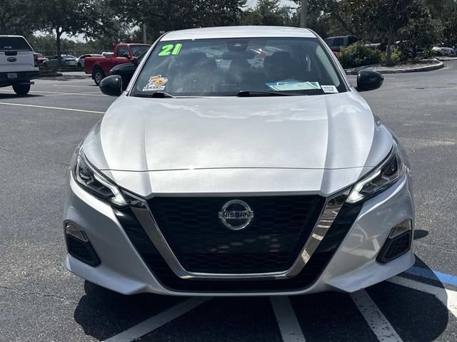 Used 2021 Silver Nissan 2.5 SR image 9