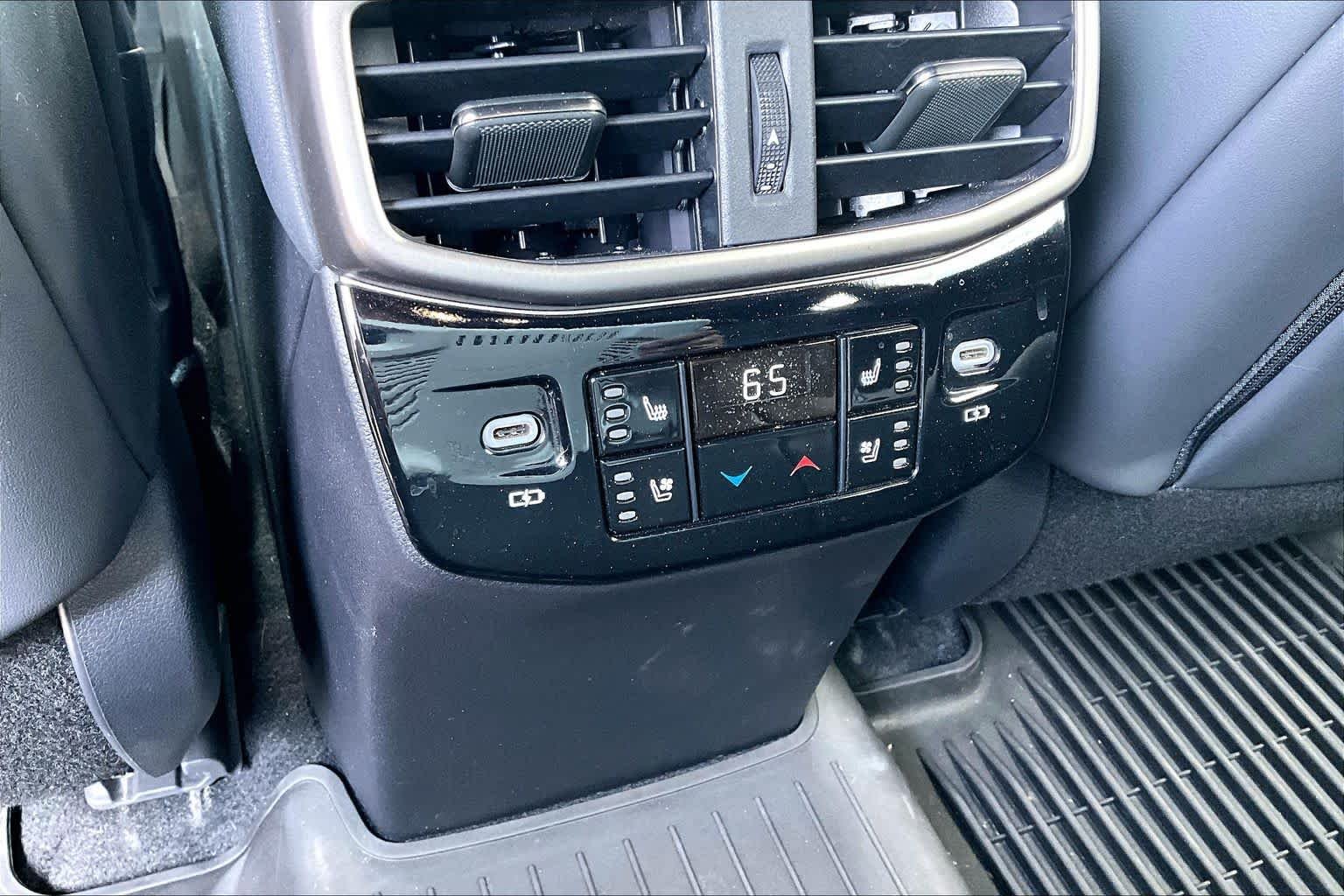 Used 2025 Incognito Lexus F SPORT Performance image 36