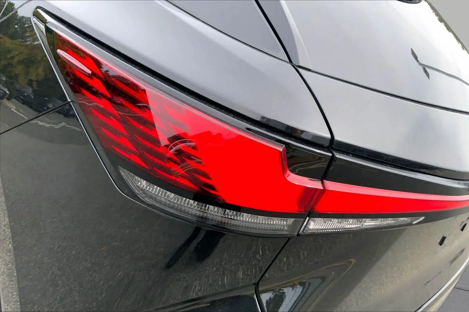 Certified Used 2024 GRAPHITE BLACK GF. Lexus Premium image 29
