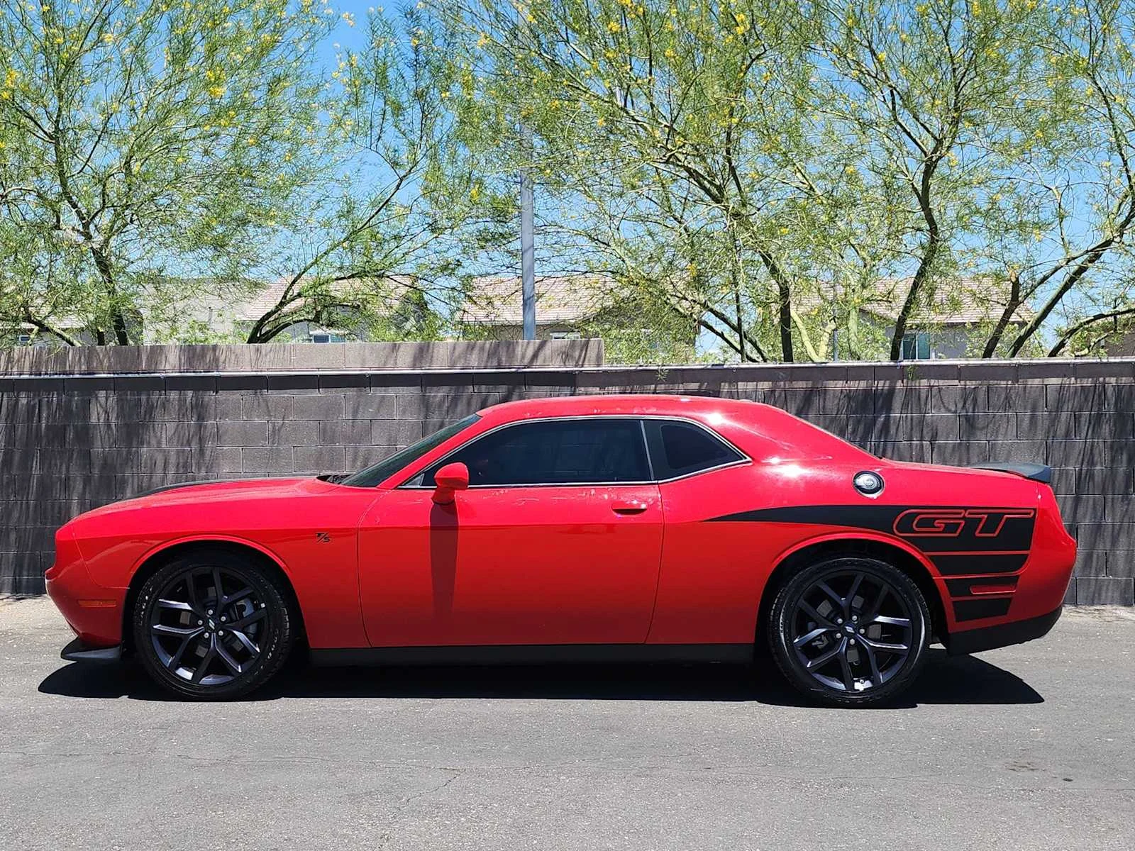 Used 2023 Torred Clearcoat Dodge GT image 5