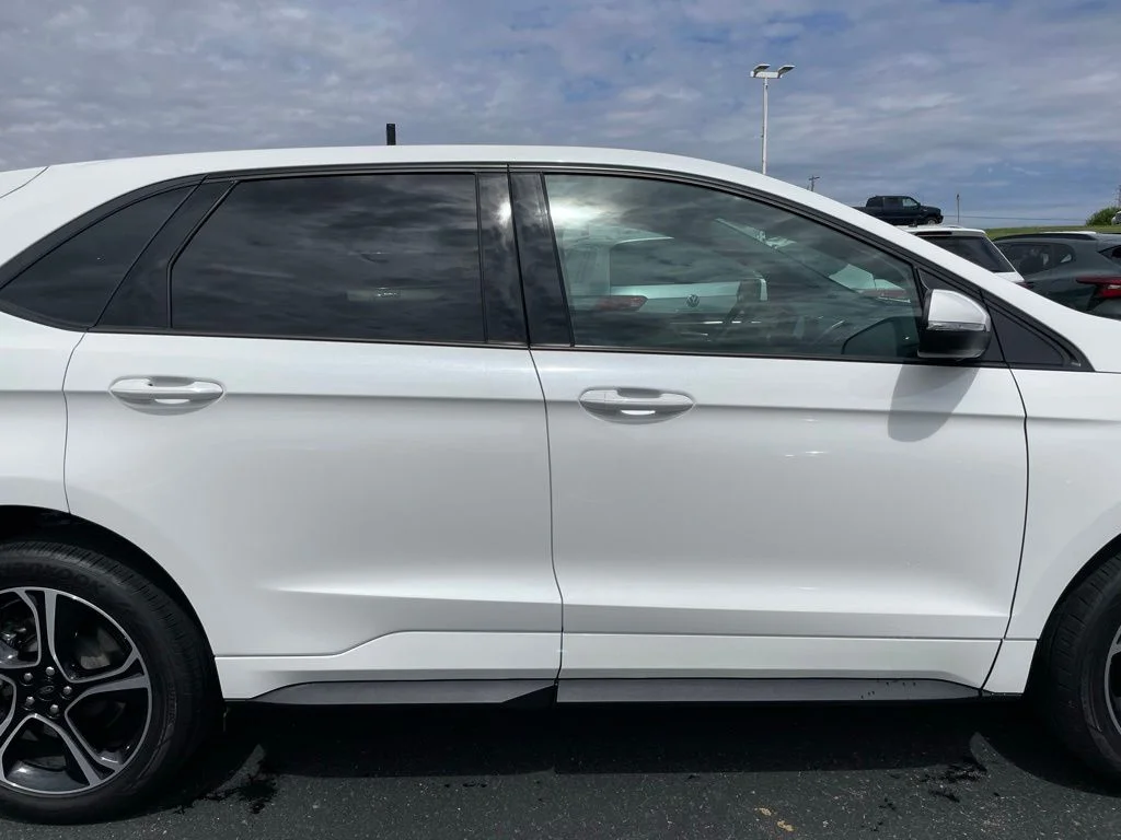 Used 2023 White Metallic Ford ST image 39