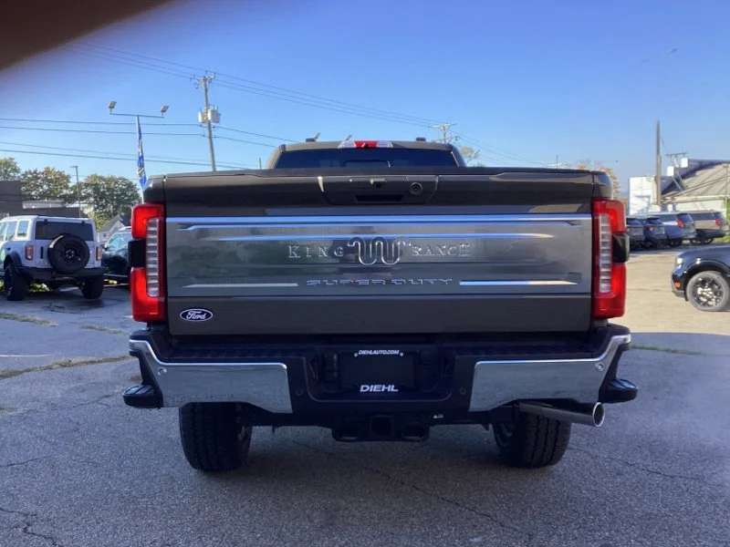 New 2027 Gray Ford King Ranch image 10