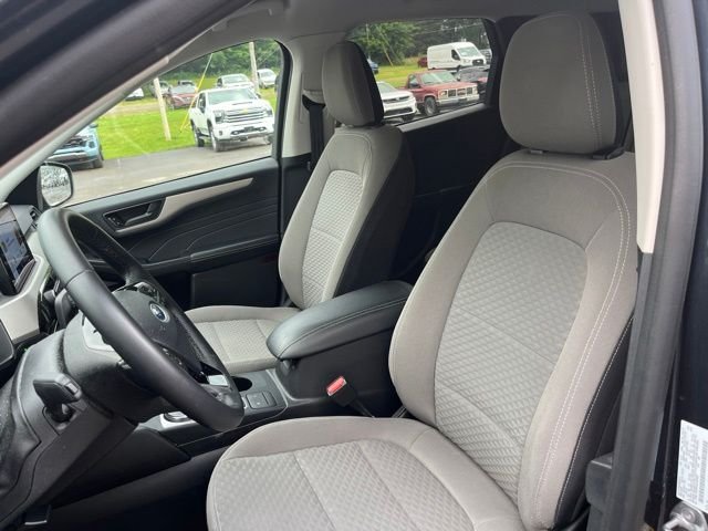 Used 2022 Stone Blue Metallic Ford SE image 12