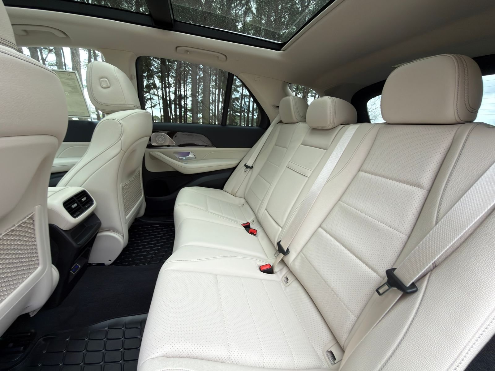 New 2026 Polar White Mercedes-Benz GLE 450 image 14
