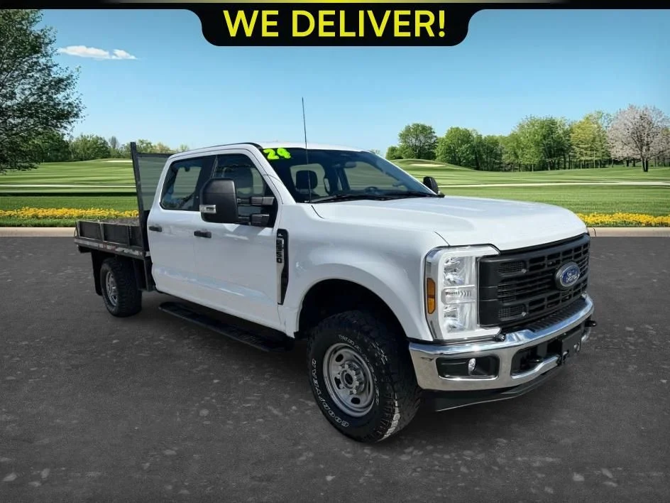 Used 2024 White Ford XL image 3