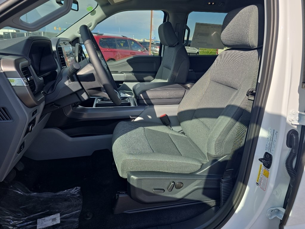 New 2026 White Ford XLT image 10