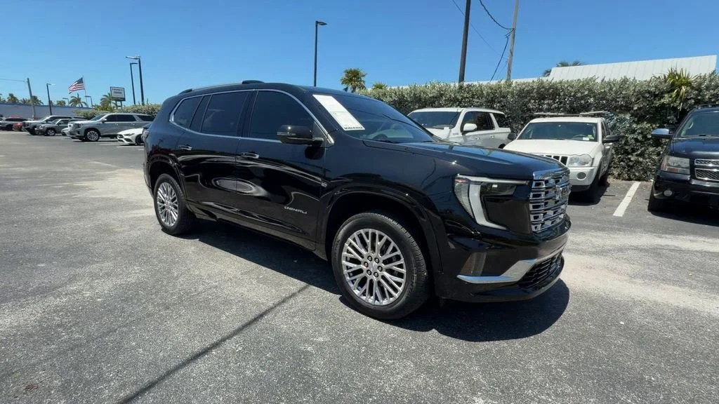 Used 2025 Ebony Twilight Metallic GMC Denali image 2