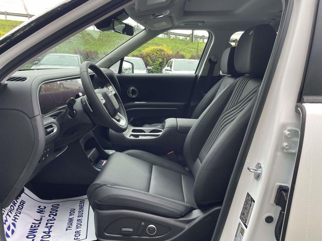New 2026 White Hyundai Blue SEL Premium 7P image 17
