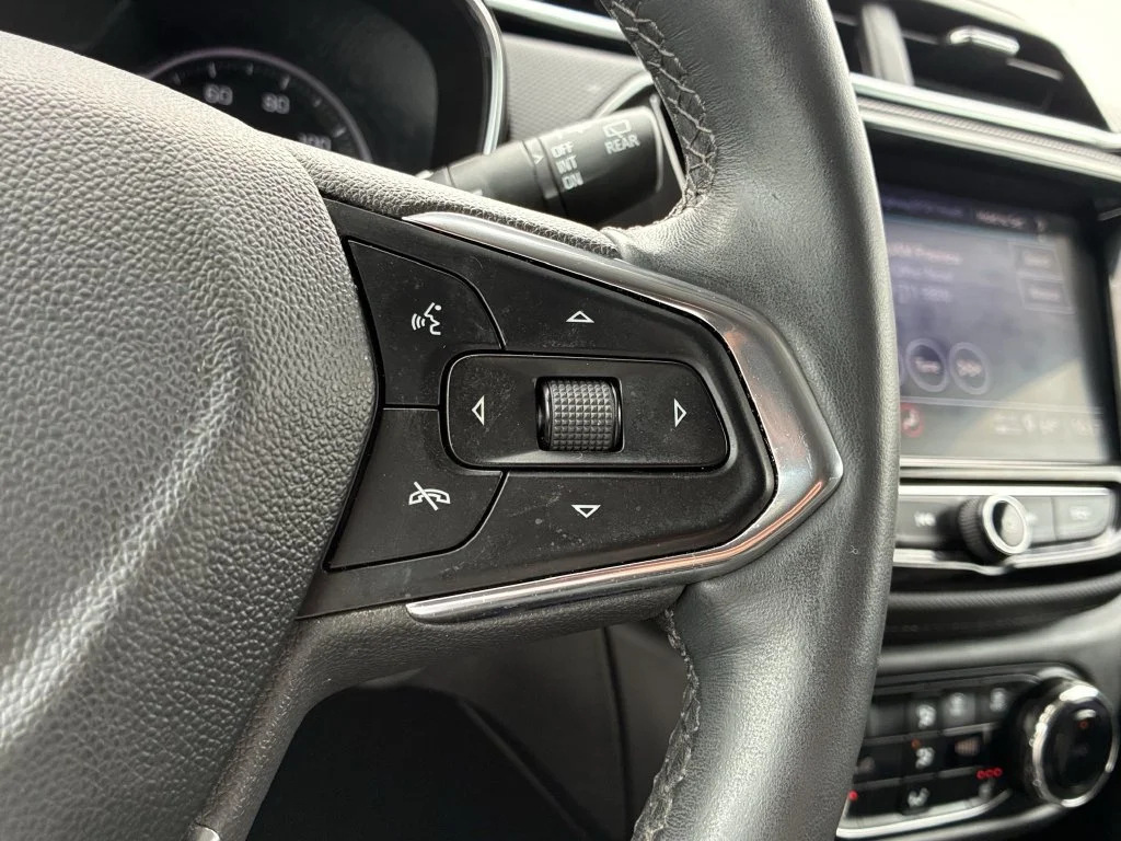 Used 2023 STERLING GRAY METALLIC Chevrolet LT image 30